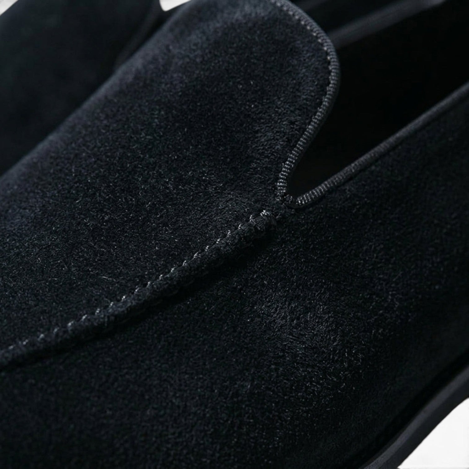 Herren Echt Wildleder Slipper Loafers – Elegante Mandelform Abend Schuhe zum Hineinschlüpfen