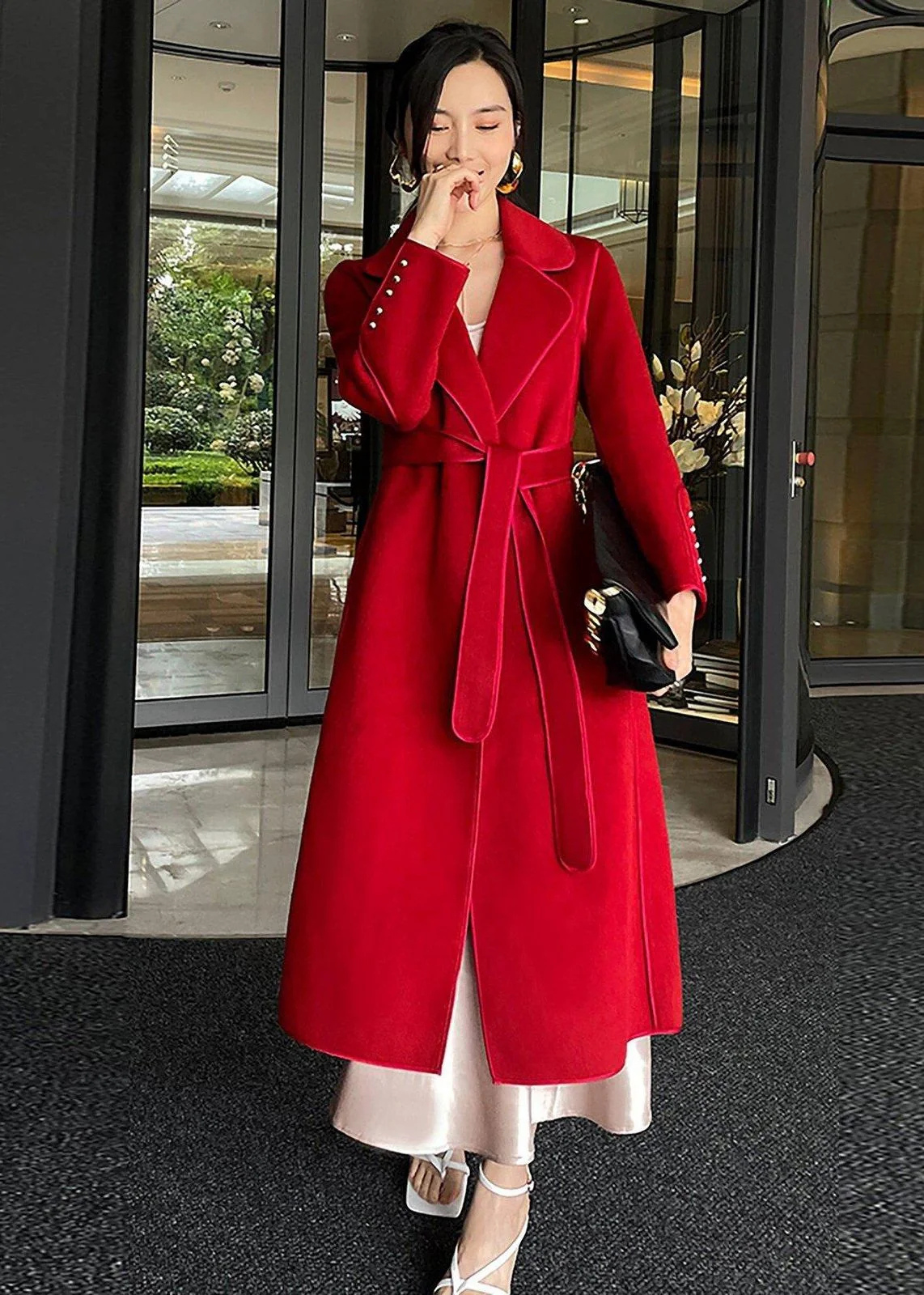 Damen Eleganter Wollmantel mit Bindegürtel