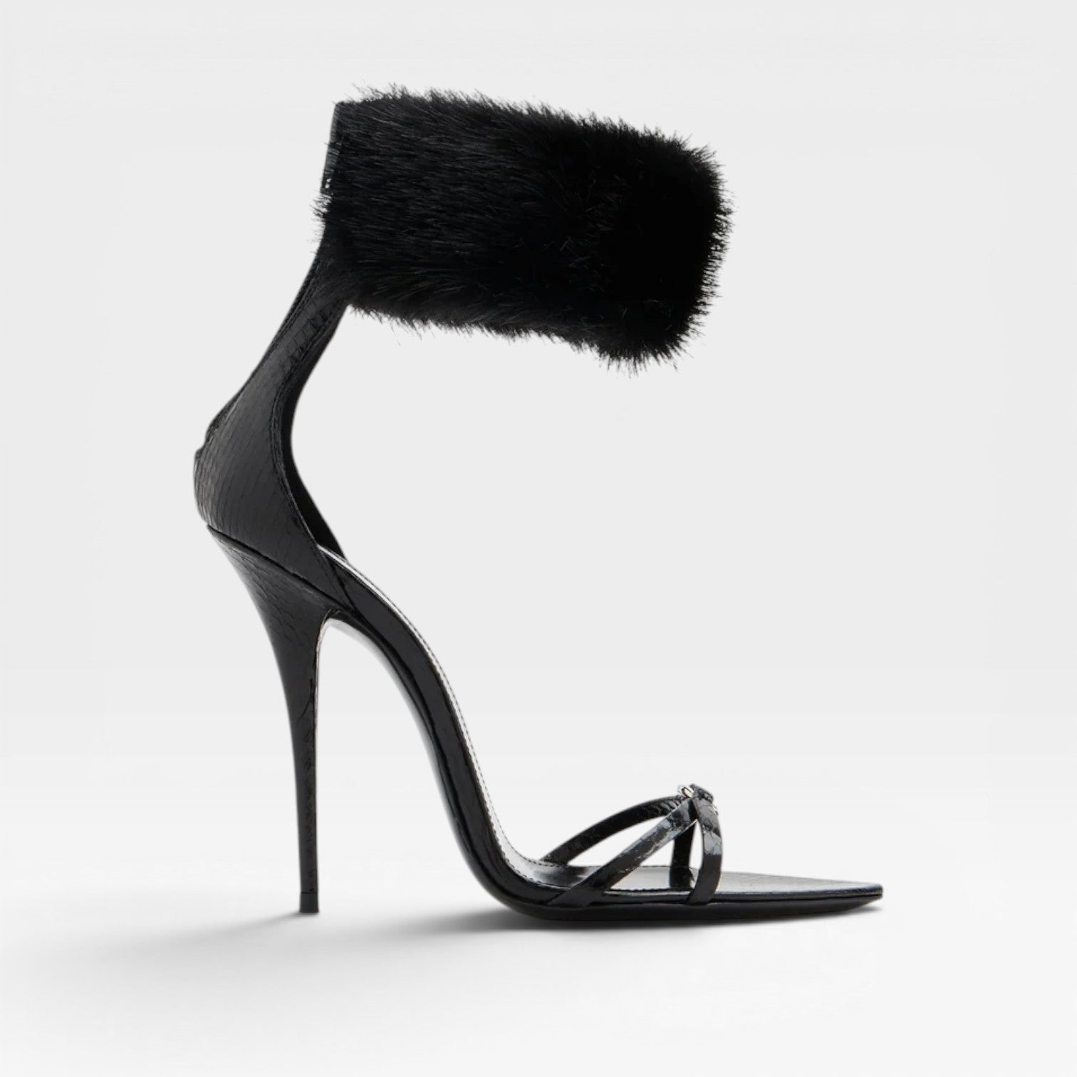 Damen Spitzzehen Stiletto Sandalen – Elegante Ringe Detail Riemchenabsätze für besondere Anlässe