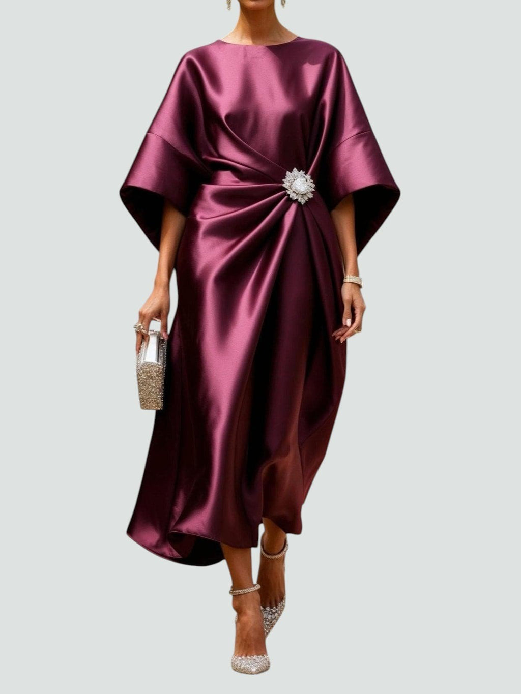 Damen Elegantes Abendkleid mit Broschendetail