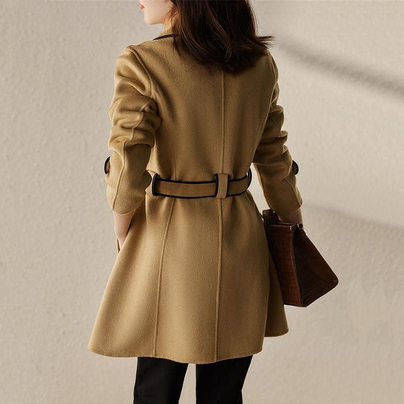 Damen Eleganter Wollmantel mit Kontrastpaspel