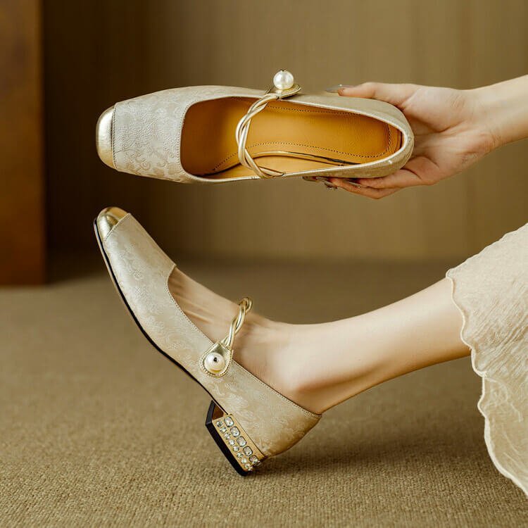 Damen Elegante Mary-Jane-Pumps mit Perlendetail