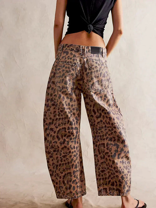 Damen Barrel Jeans im Leoparden-Look