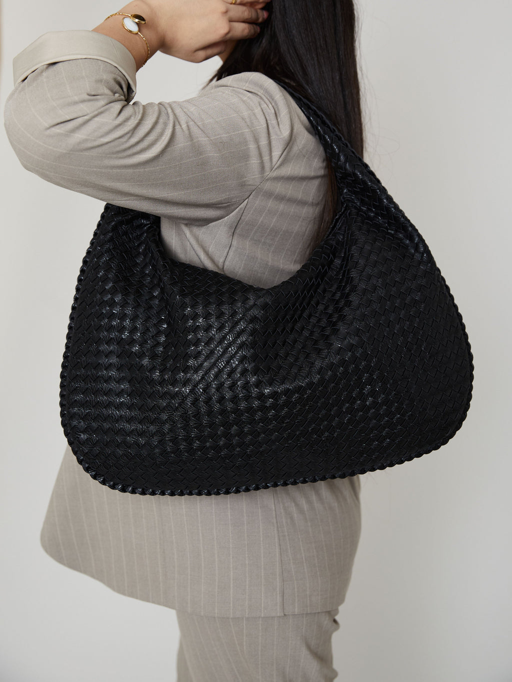 Damen Gewebte Schultertasche aus Kunstleder mit Laptopfach