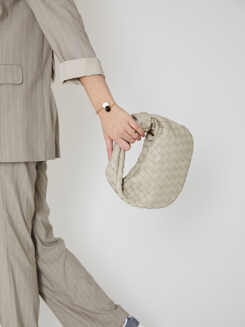Damen Geflochtene Mini-Handtasche aus Kunstleder mit Knotengriff