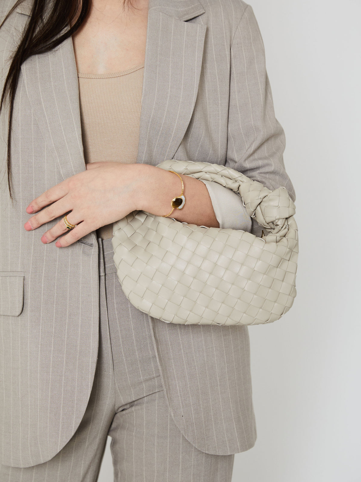 Damen Geflochtene Mini-Handtasche aus Kunstleder mit Knotengriff
