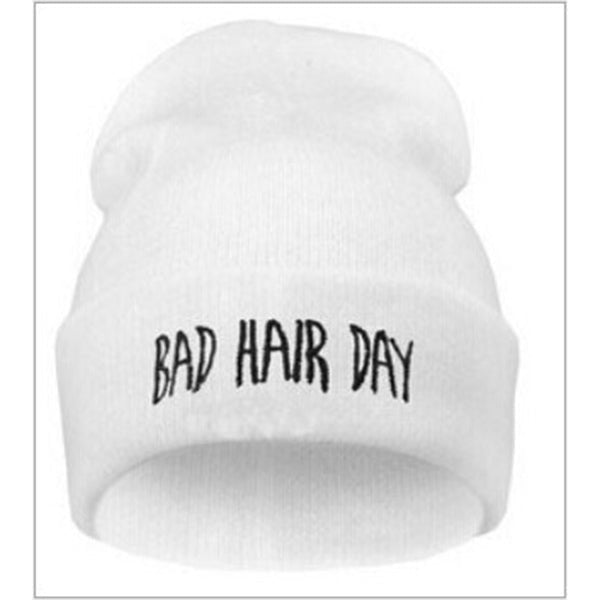 Unisex Rippstrick-Beanie mit Stickerei-Schriftzug