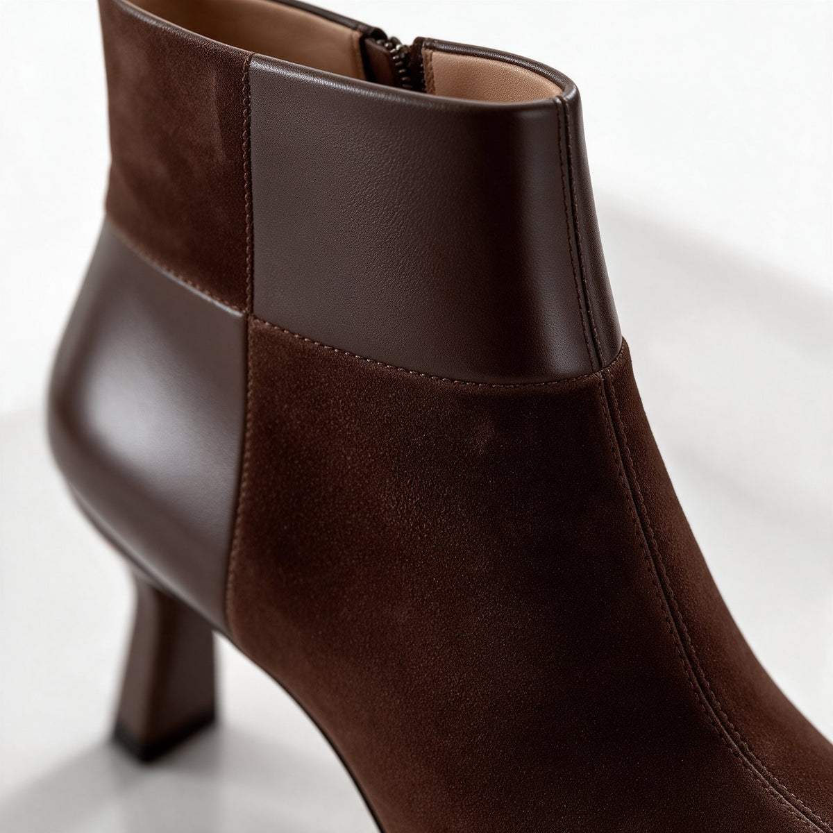 Damen Elegante Stiefeletten im Materialmix
